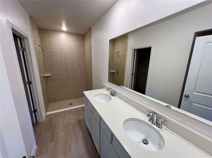 Image No.8-Propriété de 4 chambres à vendre à Haines City