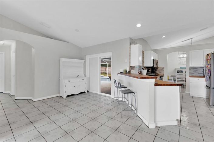 Image No.5-Propriété de 4 chambres à vendre à Davenport