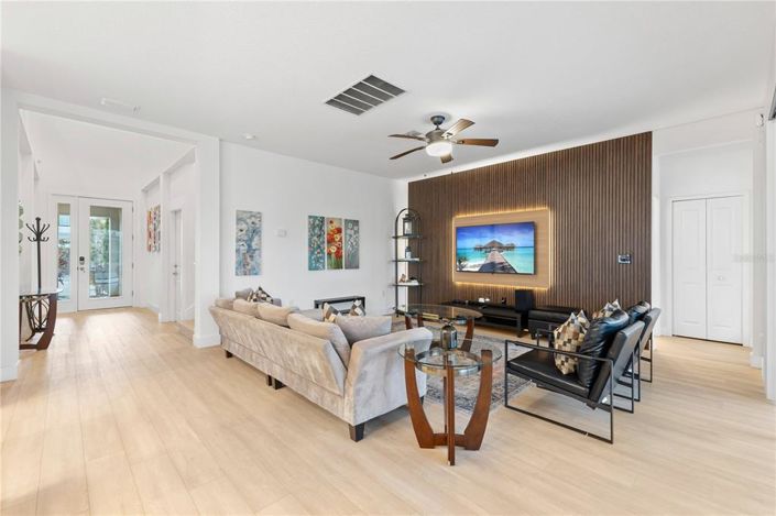 Image No.5-Propriété de 6 chambres à vendre à Kissimmee