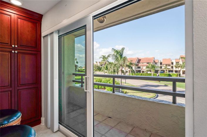 Image No.25-3 Bed Property for sale