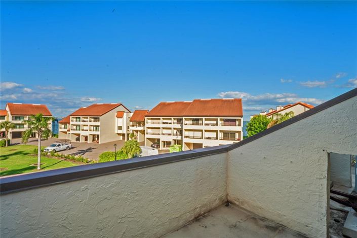 Image No.47-3 Bed Property for sale