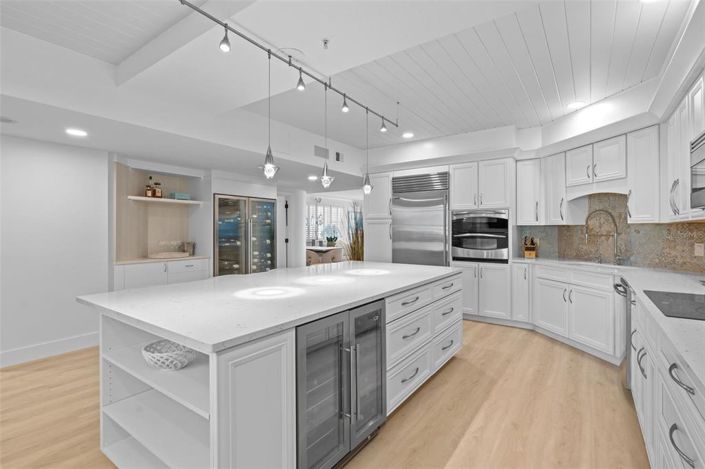 Image No.8-Propriété de 3 chambres à vendre à Sarasota