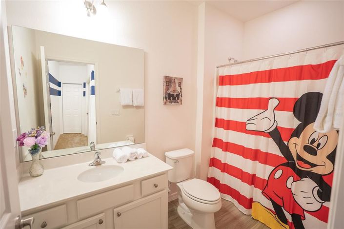 Image No.32-14 Bed Property for sale