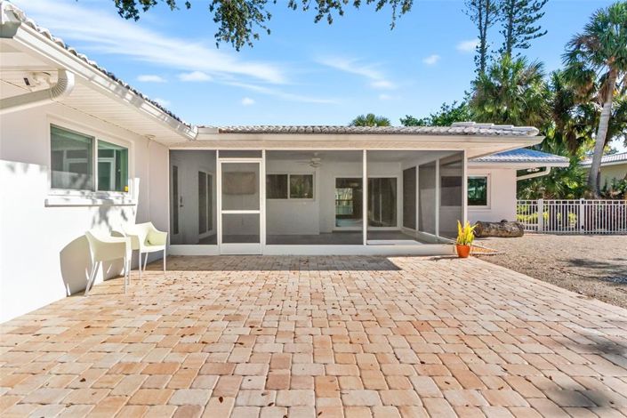 Image No.53-4 Bed Property for sale