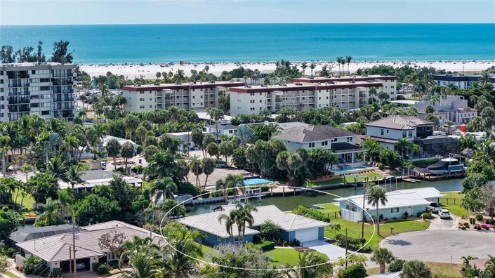 Image No.2-Propriété de 2 chambres à vendre à Sarasota