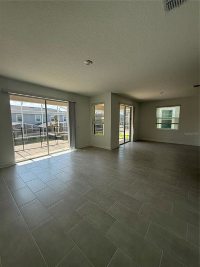 Image No.3-Propriété de 6 chambres à vendre à Davenport