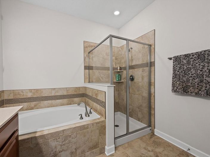 Image No.18-4 Bed Property for sale