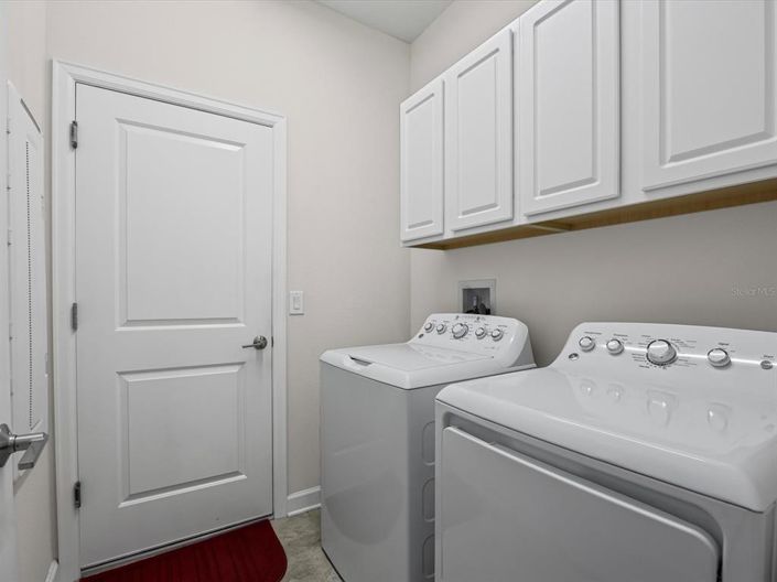 Image No.26-4 Bed Property for sale