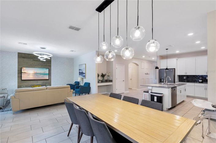 Image No.5-Propriété de 6 chambres à vendre à Kissimmee