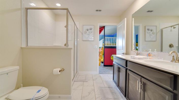 Image No.26-7 Bed Property for sale