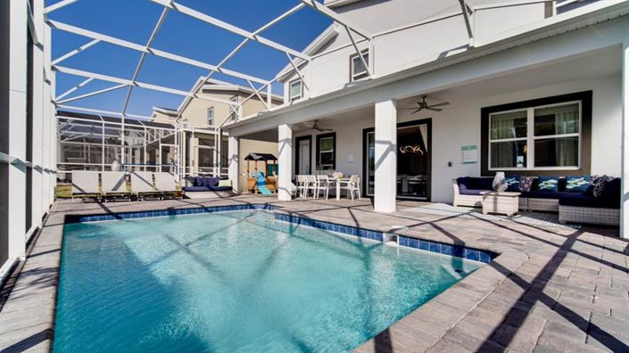 Image No.45-7 Bed Property for sale