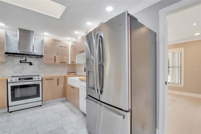 Image No.18-4 Bed Property for sale