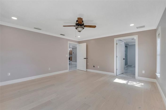 Image No.26-4 Bed Property for sale