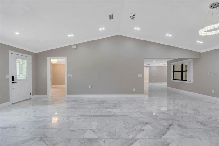 Image No.35-4 Bed Property for sale