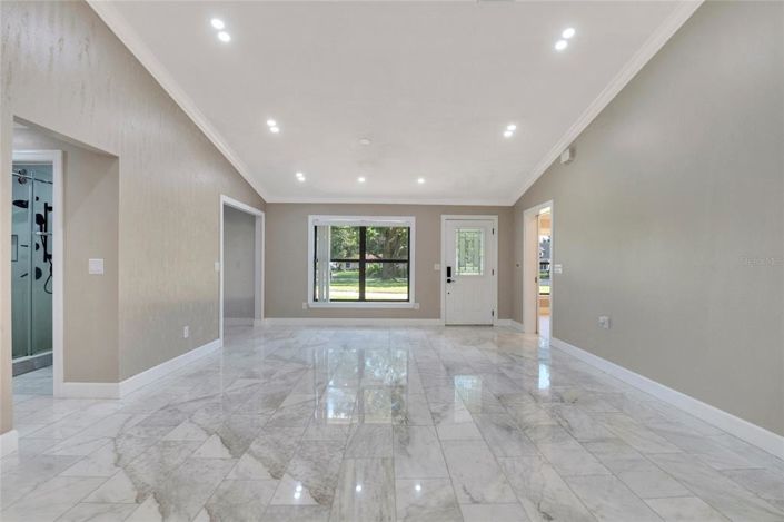 Image No.36-4 Bed Property for sale