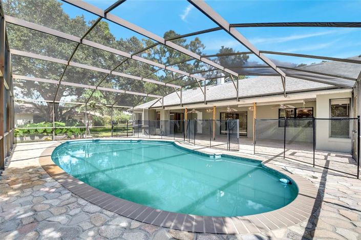 Image No.49-4 Bed Property for sale