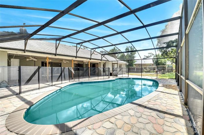 Image No.50-4 Bed Property for sale