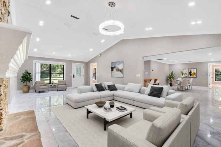 Image No.7-4 Bed Property for sale