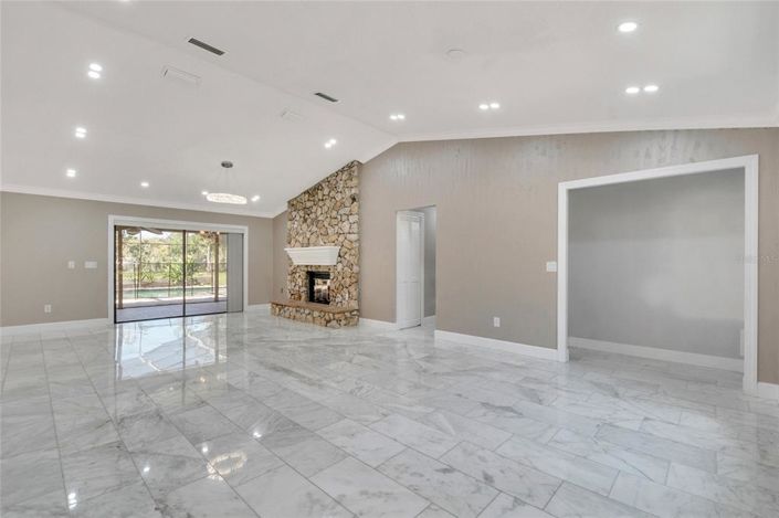 Image No.8-4 Bed Property for sale