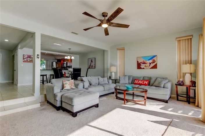 Image No.3-Maison de ville de 2 chambres à vendre à Treasure Island