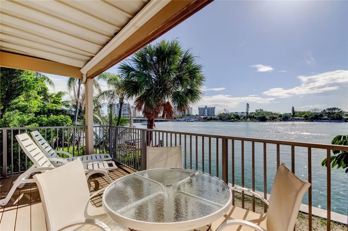 Image No.6-Maison de ville de 2 chambres à vendre à Treasure Island