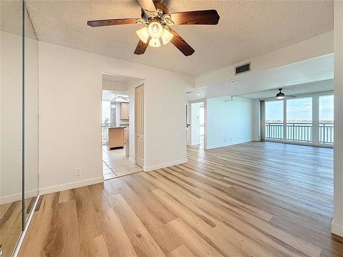 Image No.32-Propriété de 3 chambres à vendre à Treasure Island