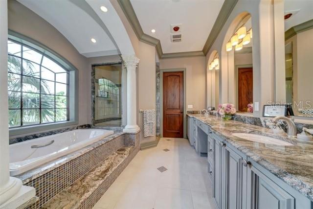 Image No.29-Propriété de 5 chambres à vendre à Floride