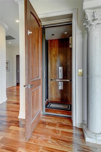 Image No.45-Propriété de 5 chambres à vendre à Floride