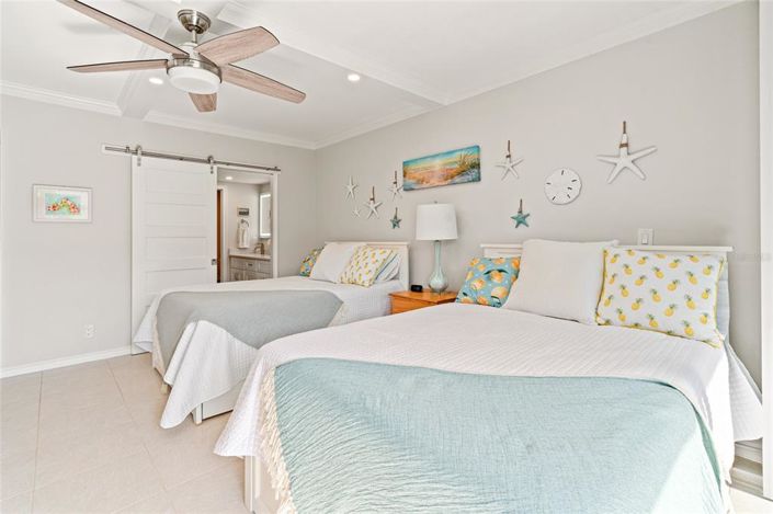 Image No.12-2 Bed Property for sale