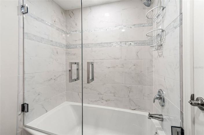 Image No.32-2 Bed Property for sale