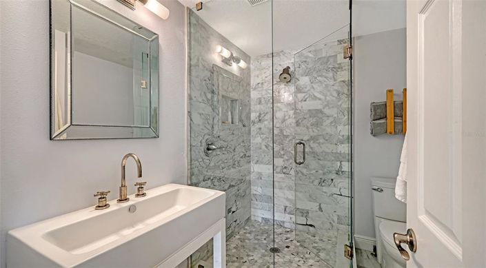 Image No.20-Propriété de 4 chambres à vendre à Sarasota