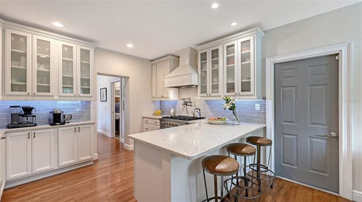 Image No.8-Propriété de 4 chambres à vendre à Sarasota