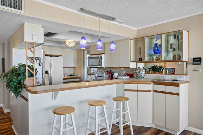 Image No.14-2 Bed Property for sale