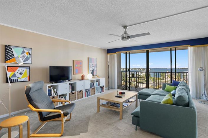 Image No.3-2 Bed Property for sale