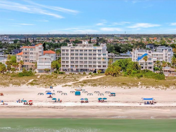 Image No.8-Propriété de 2 chambres à vendre à Treasure Island