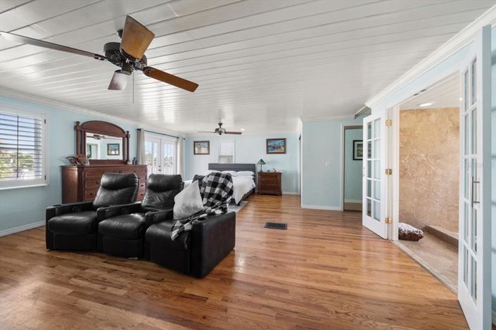 Image No.14-Propriété de 3 chambres à vendre à Treasure Island