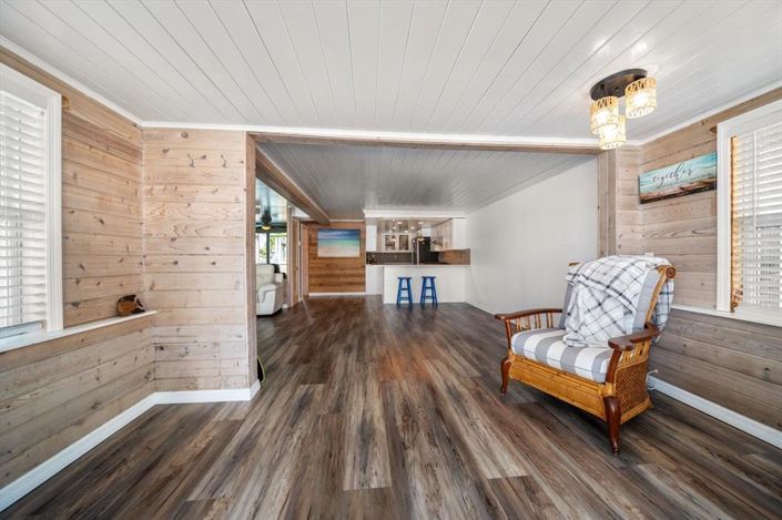 Image No.3-Propriété de 3 chambres à vendre à Treasure Island