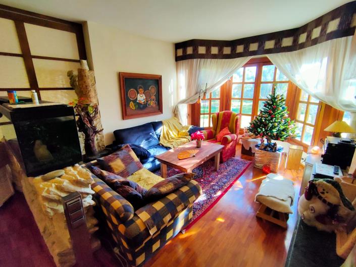 Image No.9-4 Bed House for sale