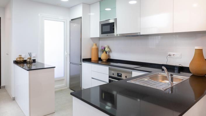 Image No.8-3 Bed Apartment for sale