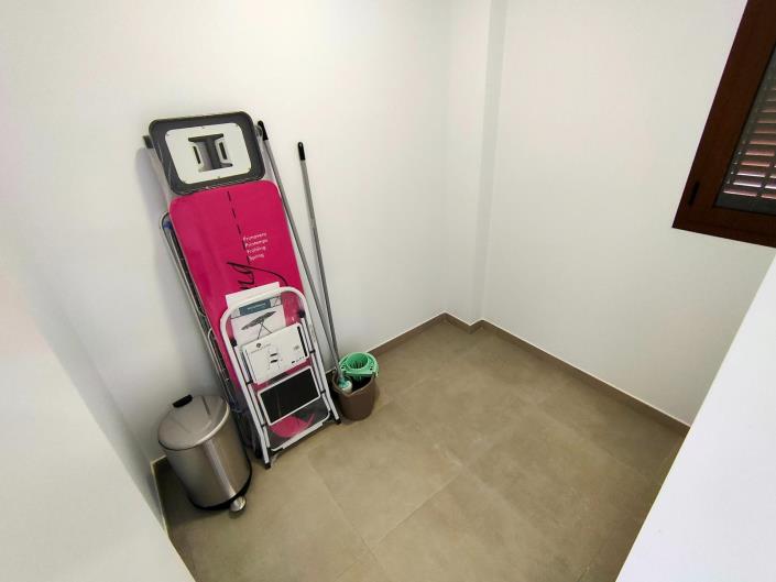 Image No.20-3 Bed Apartment for sale