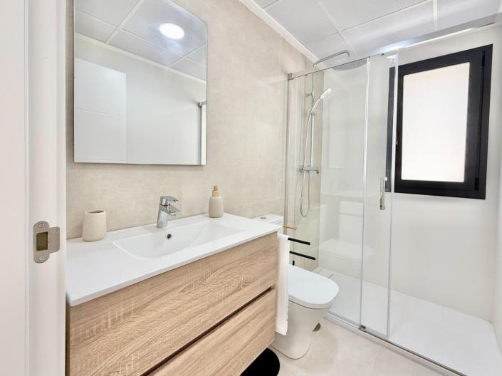 Image No.33-Maison / Villa de 2 chambres à vendre à Cox