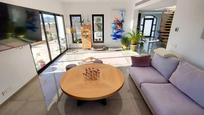 Image No.41-3 Bed Villa / Detached for sale