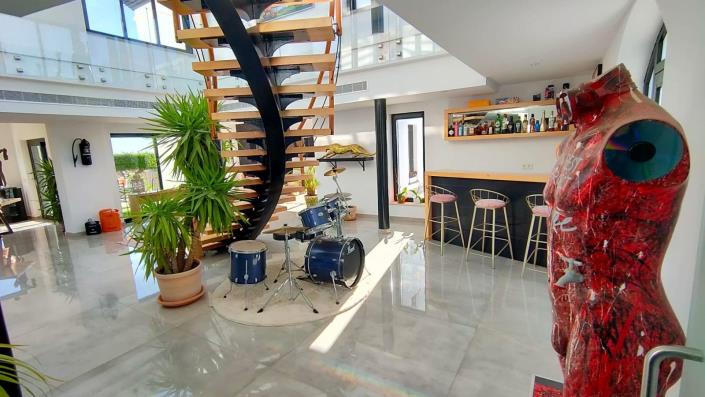 Image No.44-3 Bed Villa / Detached for sale