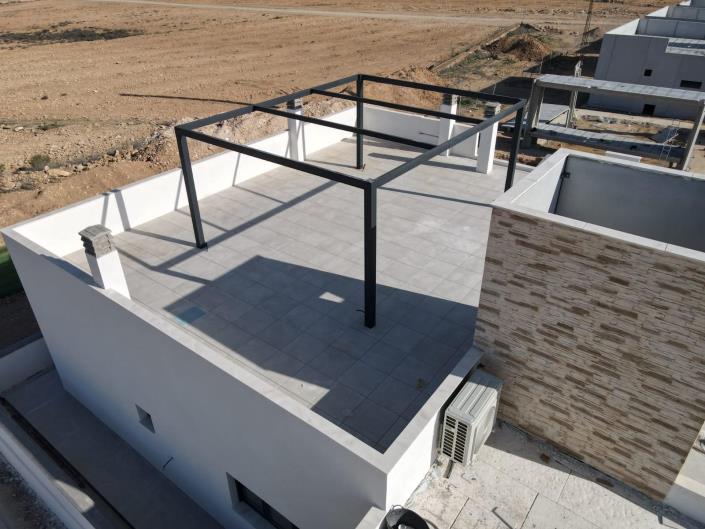 Image No.18-2 Bed House for sale