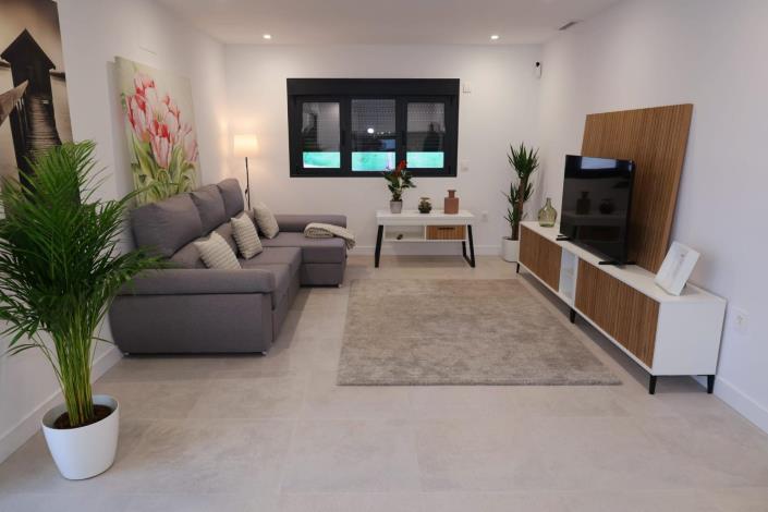 Image No.27-2 Bed House for sale