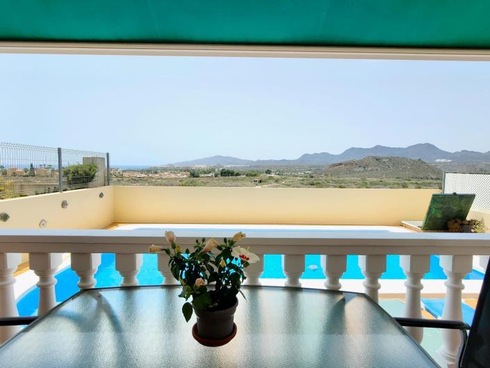 Image No.5-3 Bed Chalet for sale