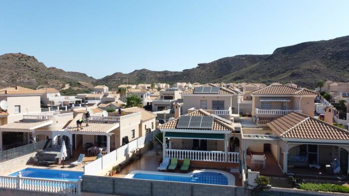 Image No.18-3 Bed Chalet for sale