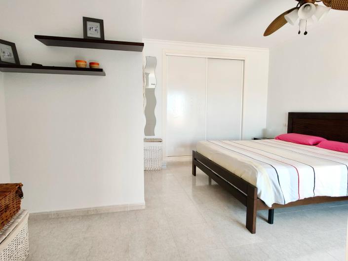 Image No.27-3 Bed Chalet for sale