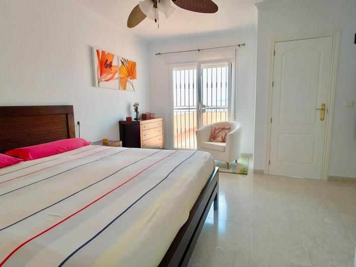 Image No.29-3 Bed Chalet for sale