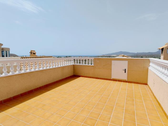 Image No.33-3 Bed Chalet for sale